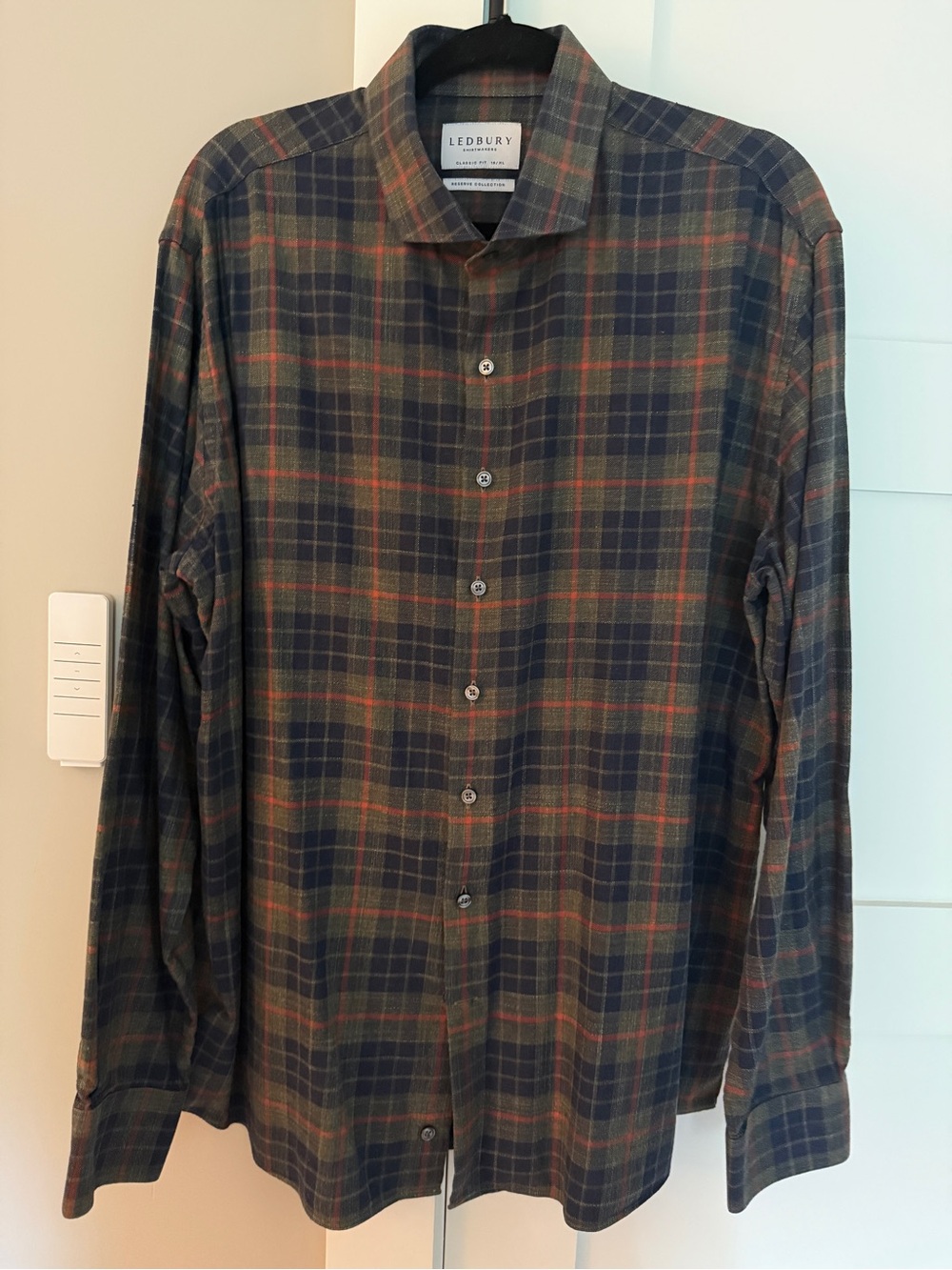 Ledbury Reserve Collection Men’s XL 18 Classic Fit Plaid Button Down Shirt